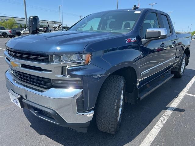 2021 Chevrolet Silverado 1500 Vehicle Photo in GREEN BAY, WI 54304-5303