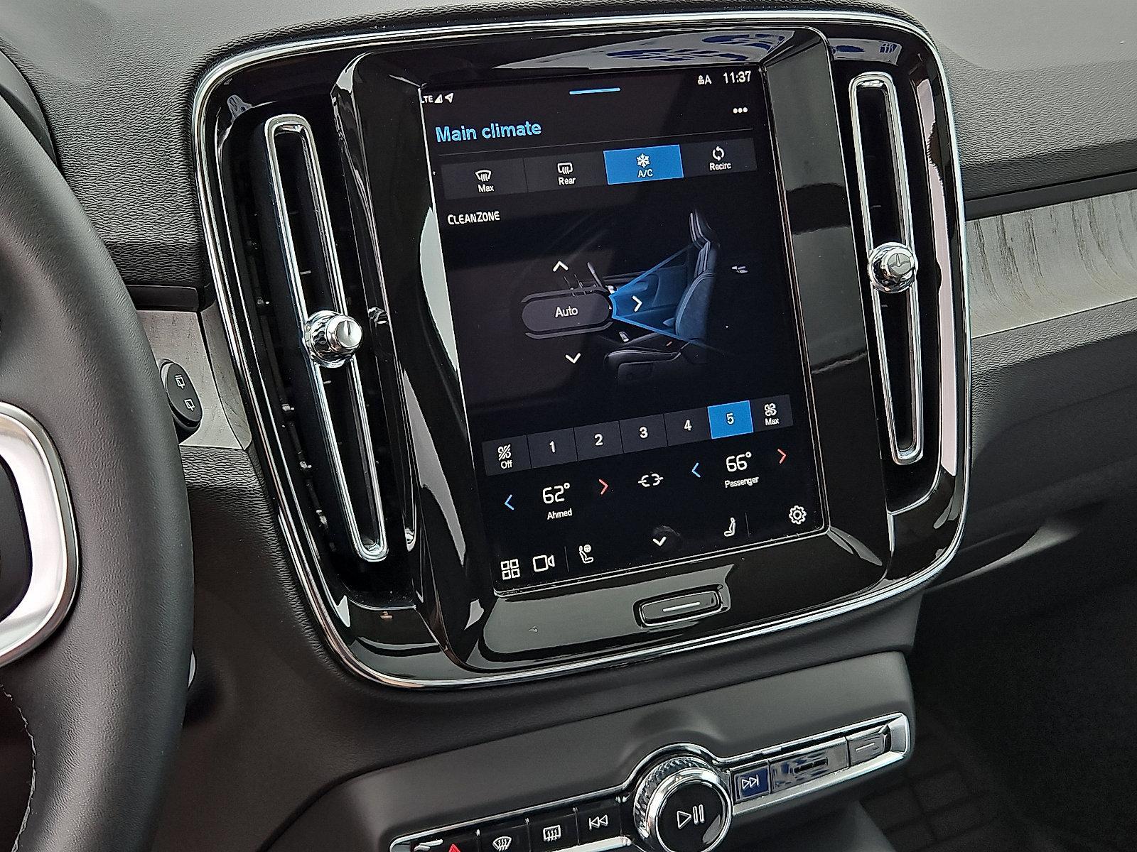2025 Volvo XC40 Vehicle Photo in Trevose, PA 19053