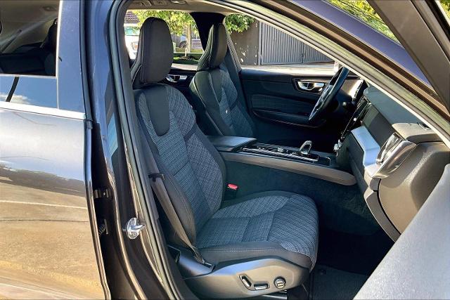 2022 Volvo XC60 Vehicle Photo in Houston, TX 77007