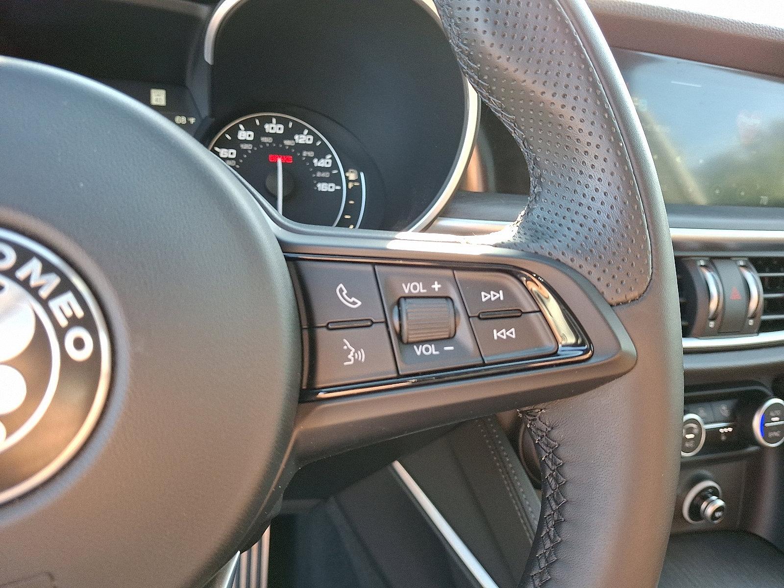 2022 Alfa Romeo Stelvio Vehicle Photo in Willow Grove, PA 19090