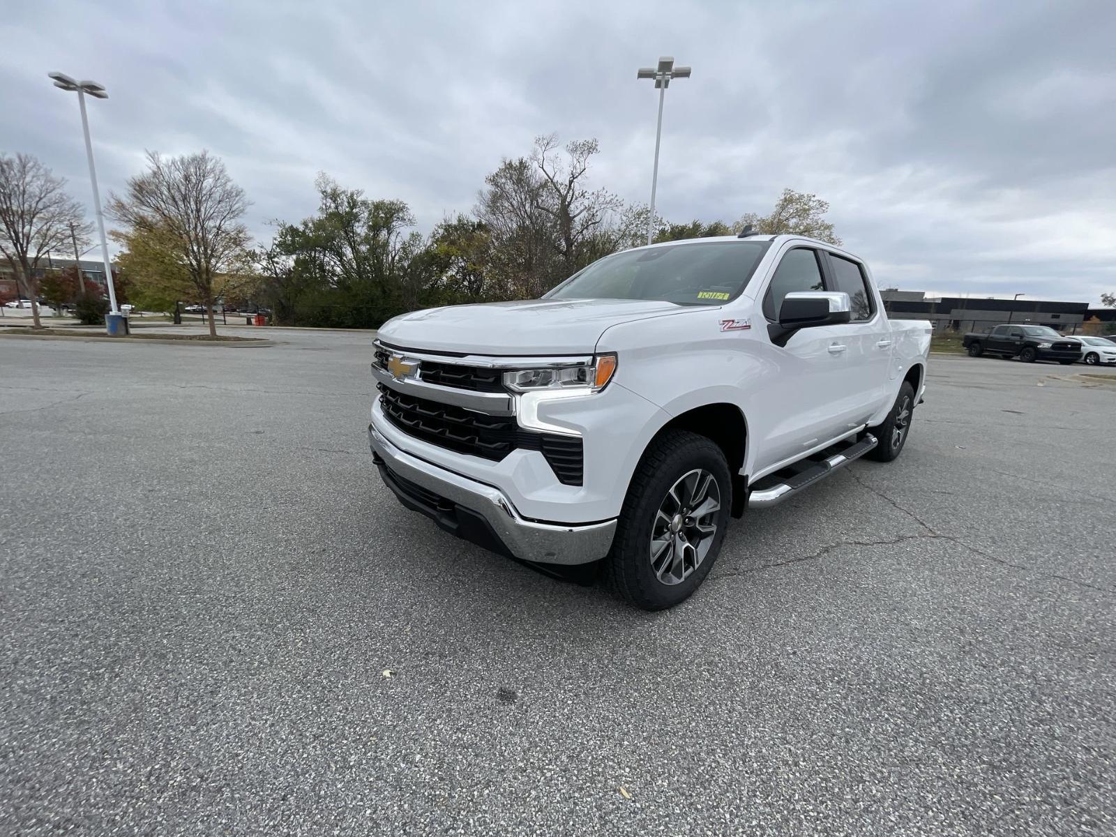 2025 Chevrolet Silverado 1500 Vehicle Photo in BENTONVILLE, AR 72712-4322