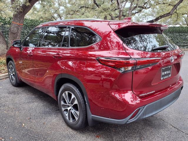 2021 Toyota Highlander Vehicle Photo in SAN ANTONIO, TX 78230-1001