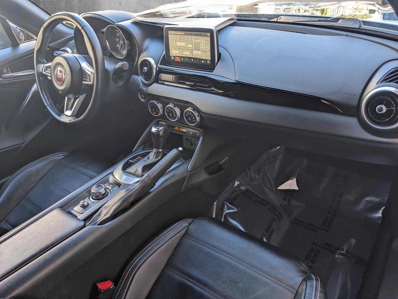 2017 FIAT 124 Spider Vehicle Photo in GREENACRES, FL 33463-3207