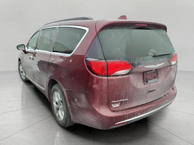 2017 Chrysler Pacifica Vehicle Photo in Oshkosh, WI 54904