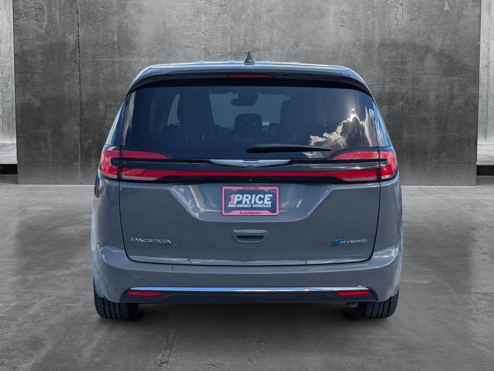 2022 Chrysler Pacifica Vehicle Photo in MIAMI, FL 33172-3015