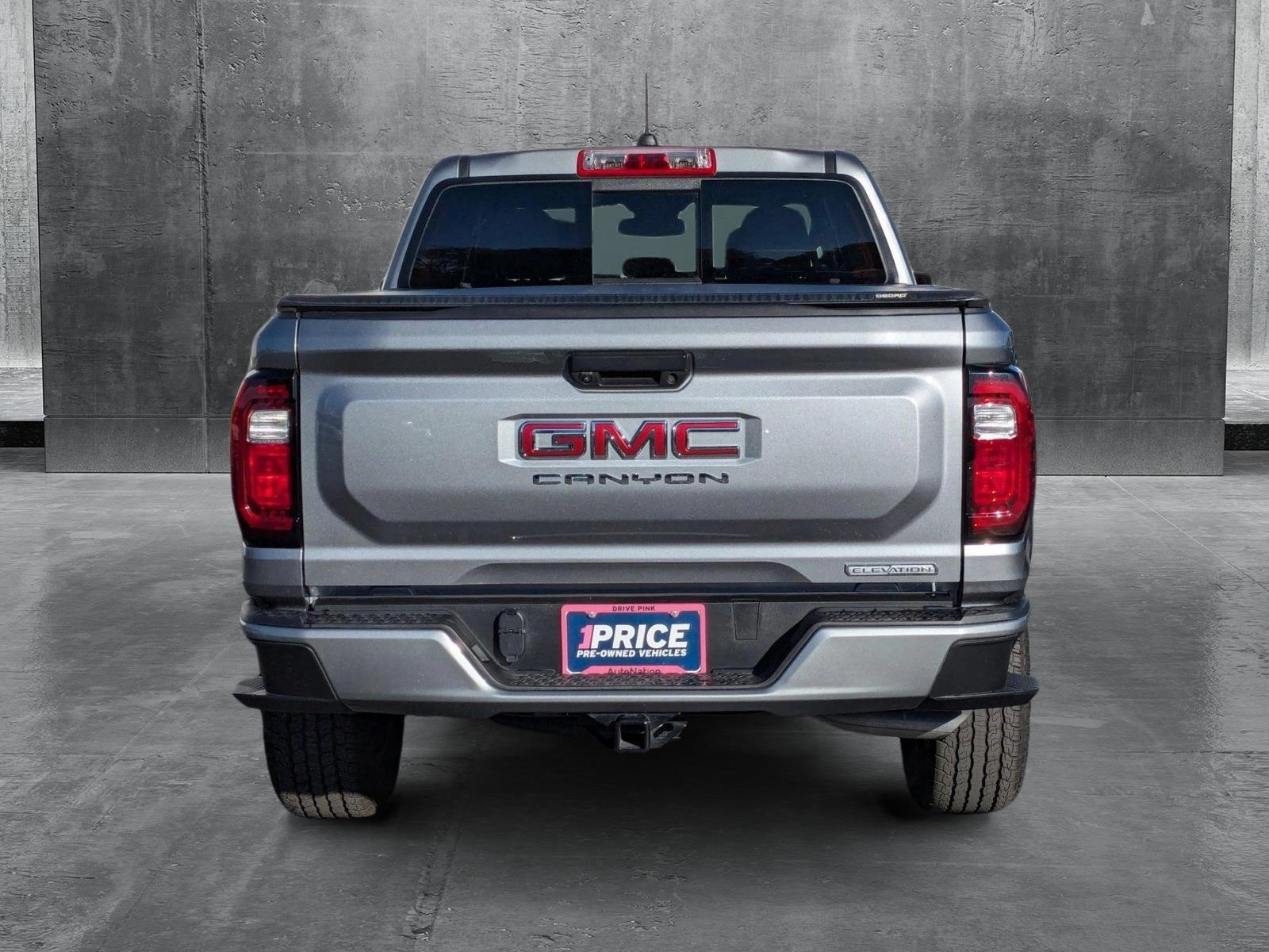 2023 GMC Canyon Vehicle Photo in VALENCIA, CA 91355-1705