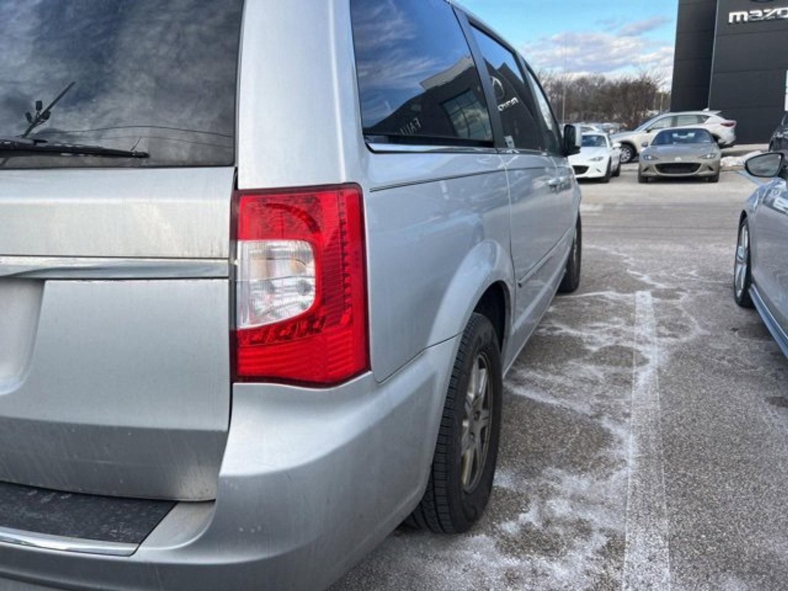 2012 Chrysler Town & Country Vehicle Photo in Trevose, PA 19053