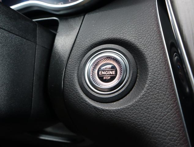 2022 Mercedes-Benz GLC Vehicle Photo in DETROIT, MI 48207-4102