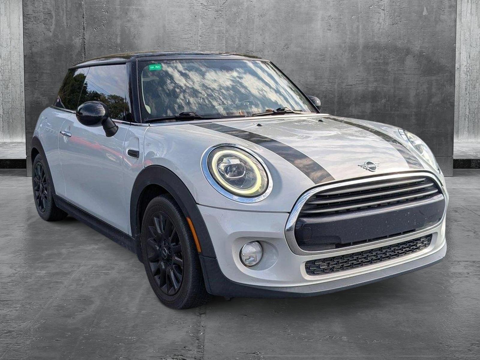 2019 MINI Cooper Hardtop 2 Door Vehicle Photo in Panama City, FL 32401