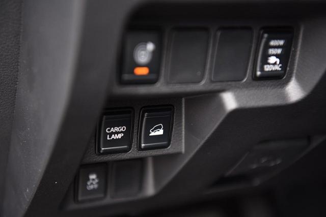 2025 Nissan Frontier Vehicle Photo in Ballwin, MO 63011