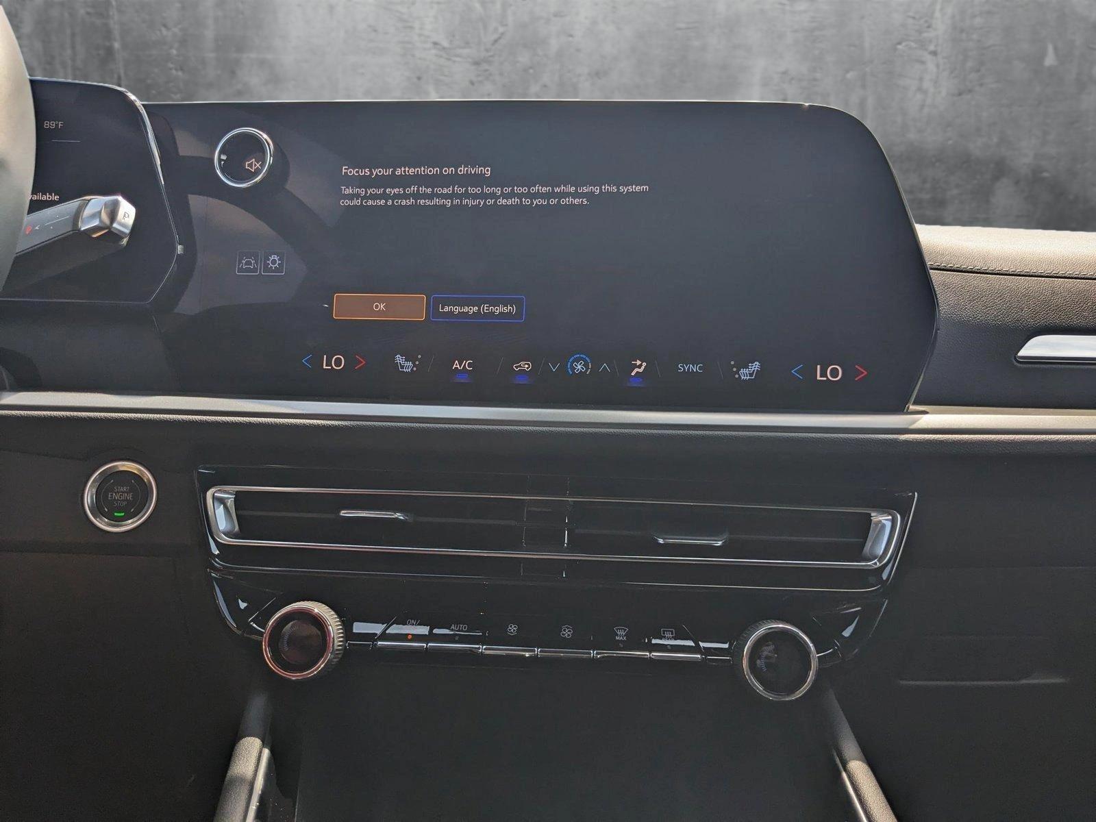 2025 Chevrolet Traverse Vehicle Photo in MIAMI, FL 33172-3015