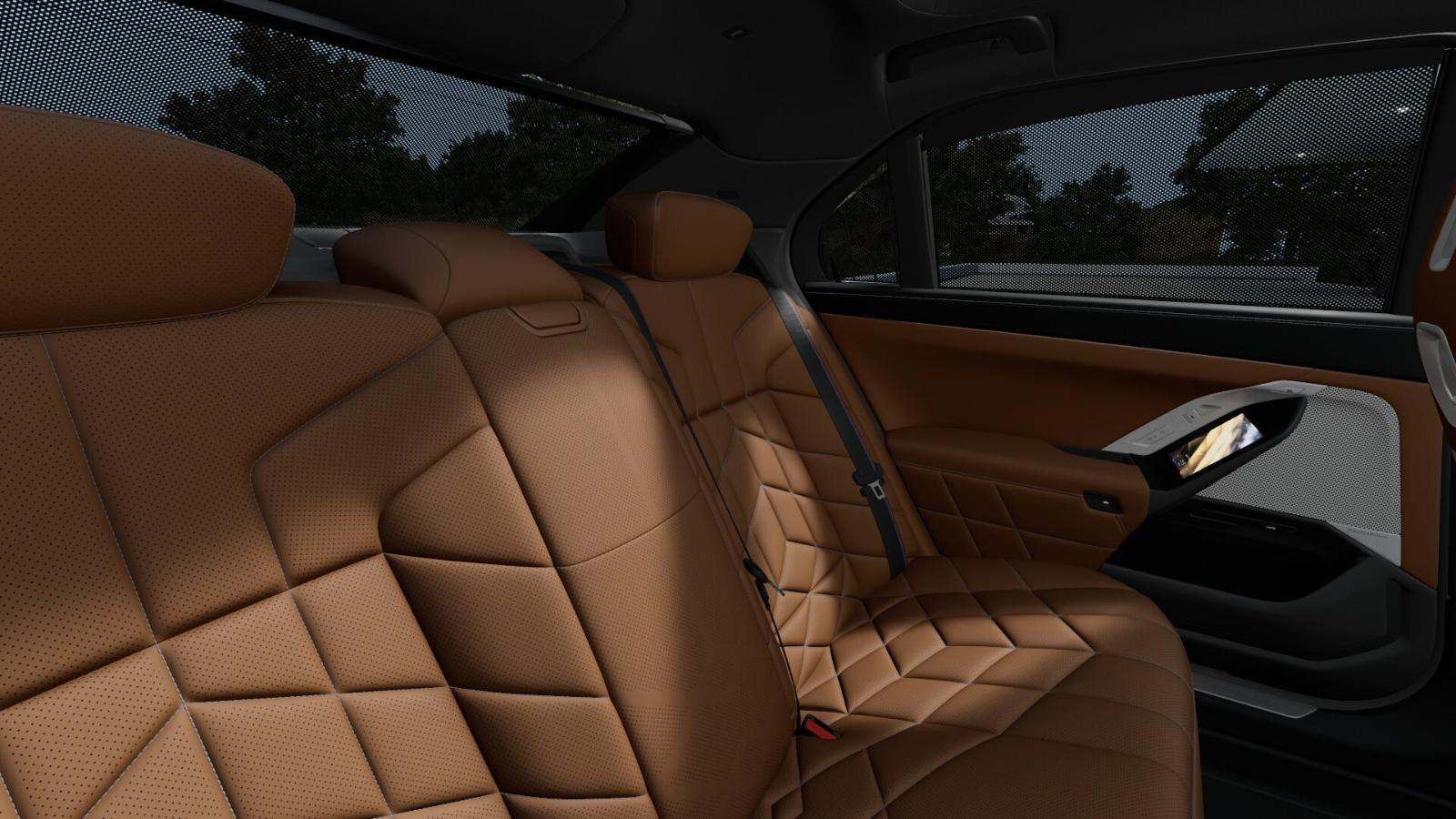 2025 BMW 740i Vehicle Photo in GRAPEVINE, TX 76051