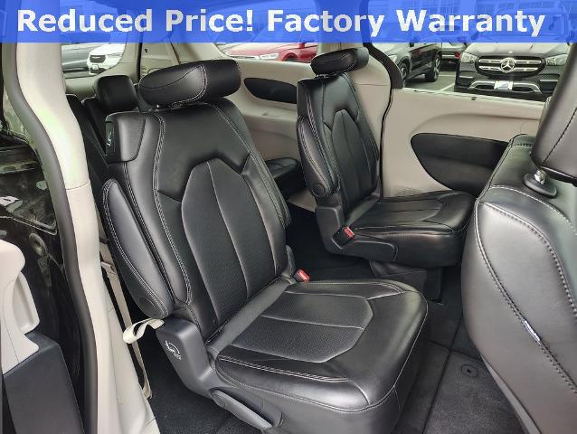 2024 Chrysler Pacifica Vehicle Photo in GREEN BAY, WI 54304-5303