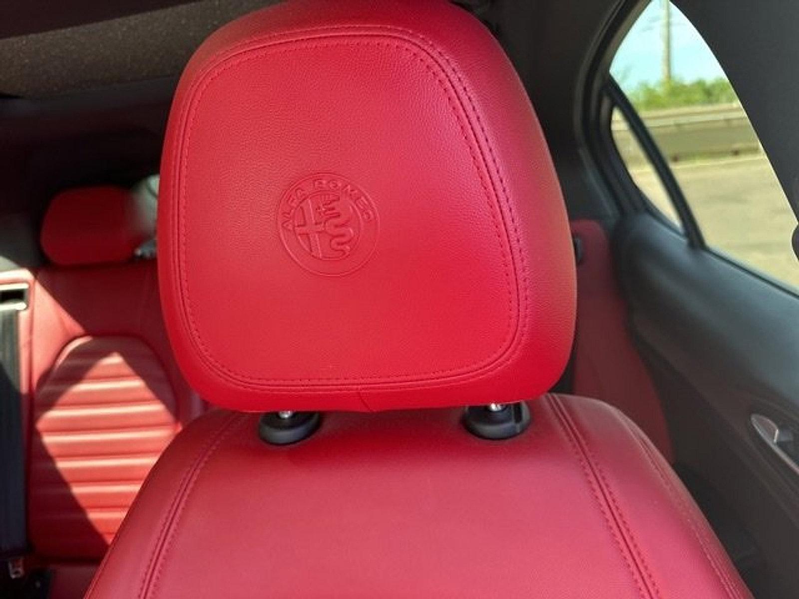 2022 Alfa Romeo Stelvio Vehicle Photo in Willow Grove, PA 19090