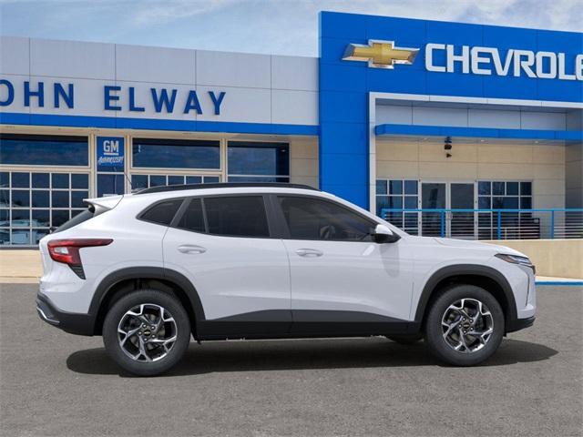 2025 Chevrolet Trax Vehicle Photo in ENGLEWOOD, CO 80113-6708