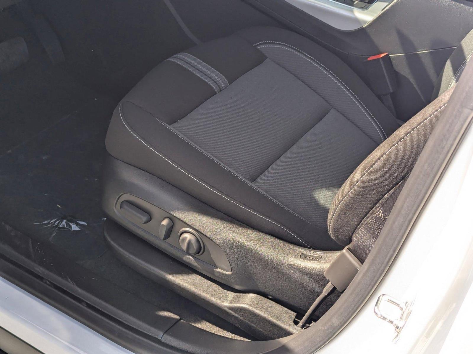 2025 Chevrolet Blazer Vehicle Photo in PEMBROKE PINES, FL 33024-6534