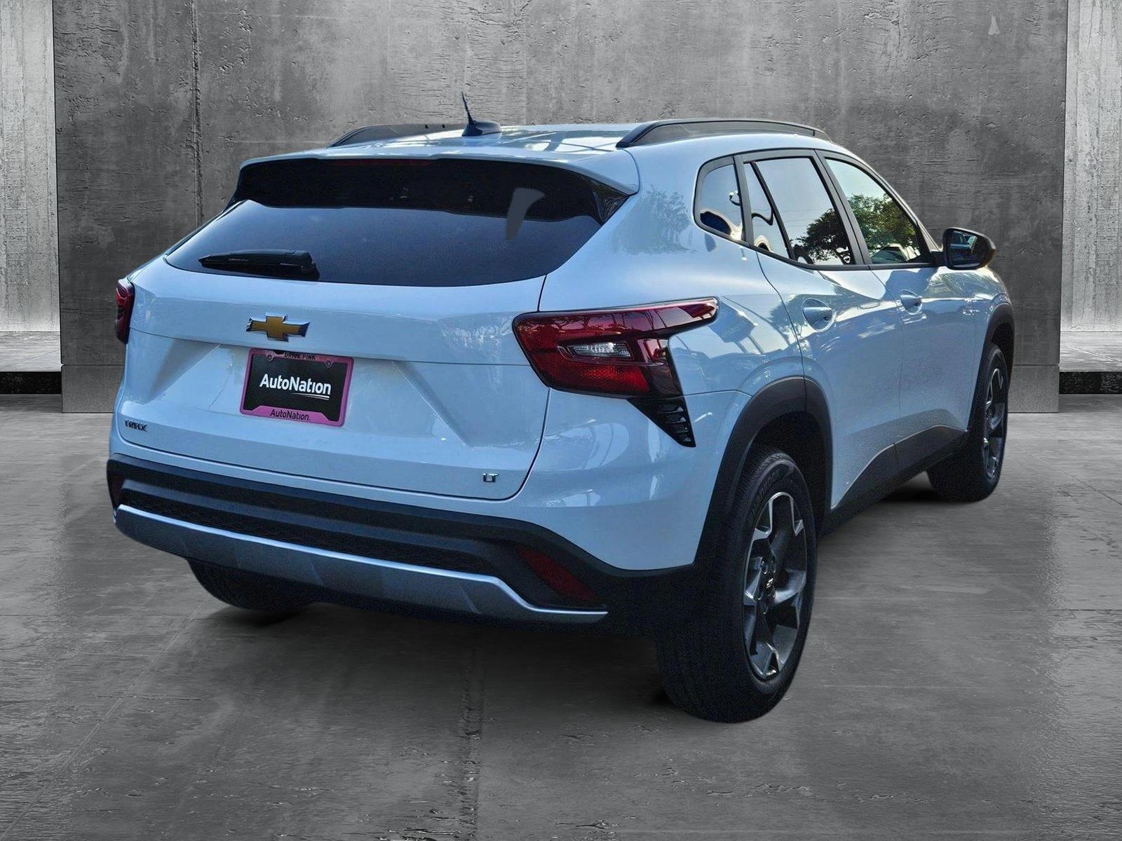 2025 Chevrolet Trax Vehicle Photo in GREENACRES, FL 33463-3207