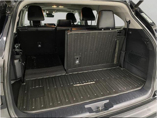 2020 Toyota Highlander Vehicle Photo in Appleton, WI 54913