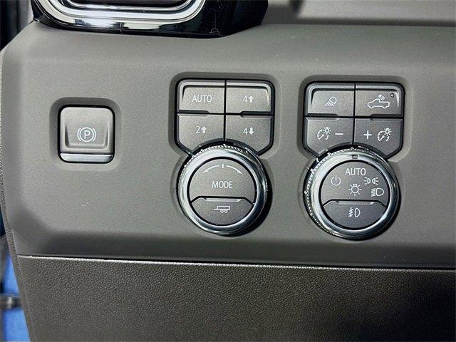 2025 GMC Sierra 3500 HD Vehicle Photo in PUYALLUP, WA 98371-4149