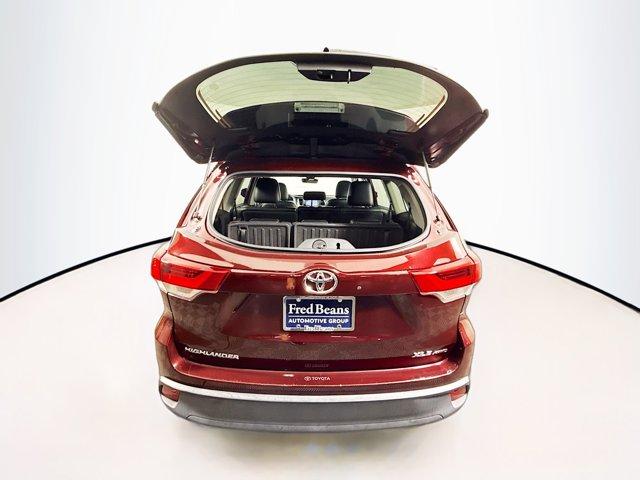 2019 Toyota Highlander Vehicle Photo in Flemington, NJ 08822