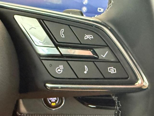 2025 Buick Enclave Vehicle Photo in COLUMBIA, MO 65203-3903