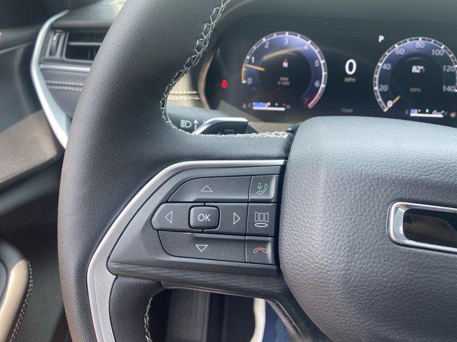 2025 Jeep Grand Cherokee Vehicle Photo in Doylsetown, PA 18901