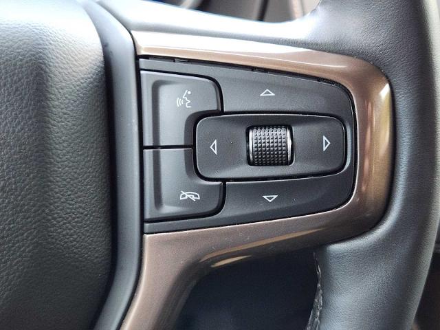 2023 Chevrolet Suburban Vehicle Photo in DENTON, TX 76210-9321