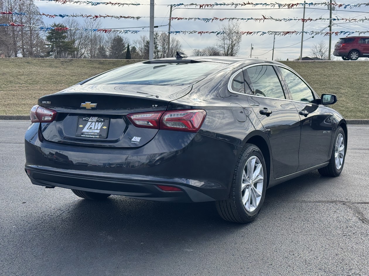 2022 Chevrolet Malibu Vehicle Photo in BOONVILLE, IN 47601-9633