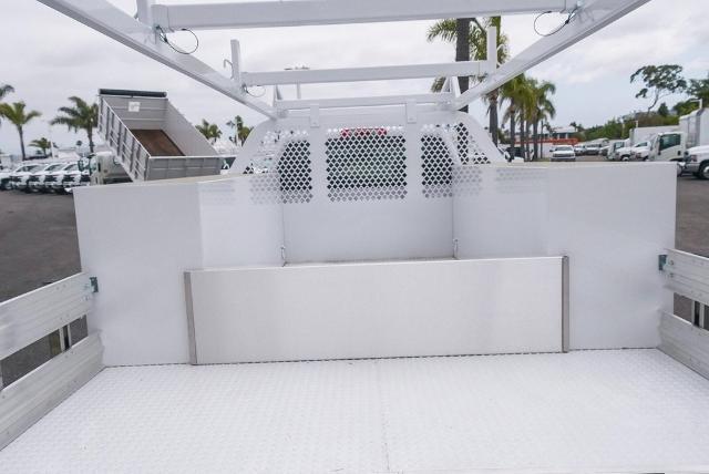 2023 Chevrolet Silverado Chassis Cab Vehicle Photo in VENTURA, CA 93003-8585