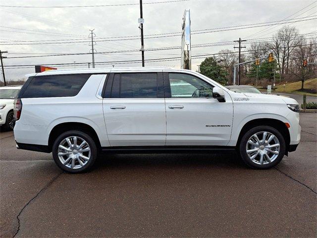 2021 Chevrolet Suburban Vehicle Photo in Willow Grove, PA 19090