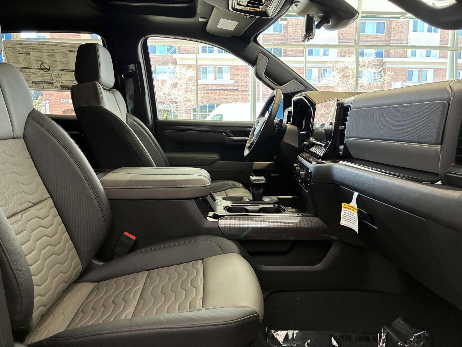 2025 Chevrolet Silverado 1500 Vehicle Photo in LOS ANGELES, CA 90007-3794