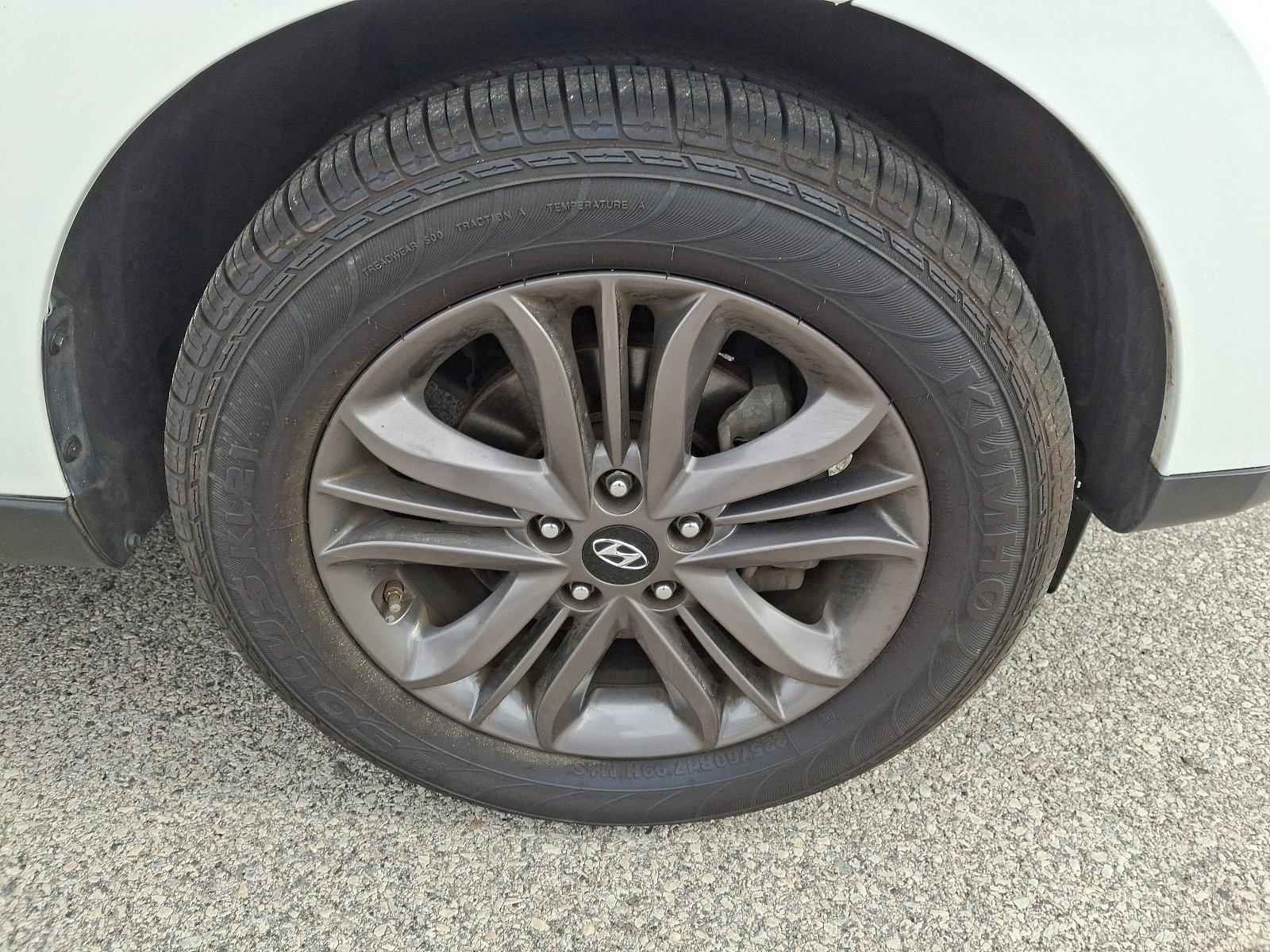 2015 Hyundai TUCSON Vehicle Photo in Trevose, PA 19053