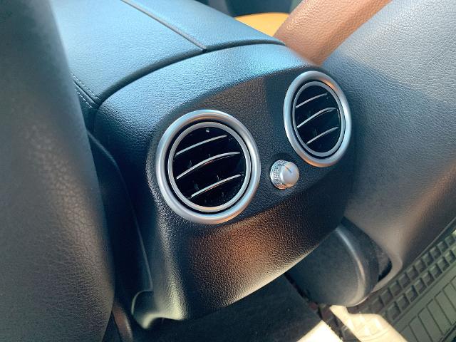 2020 Mercedes-Benz GLC Vehicle Photo in MOON TOWNSHIP, PA 15108-2571