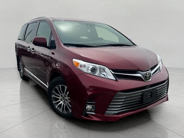 2019 Toyota Sienna Vehicle Photo in Appleton, WI 54913