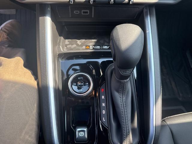 2025 Chevrolet Colorado Vehicle Photo in MANHATTAN, KS 66502-5036