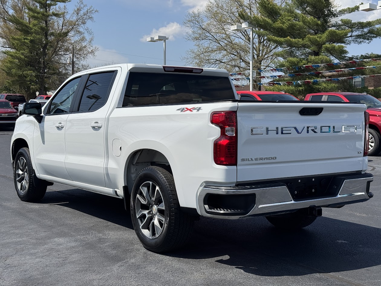 2022 Chevrolet Silverado 1500 Vehicle Photo in BOONVILLE, IN 47601-9633