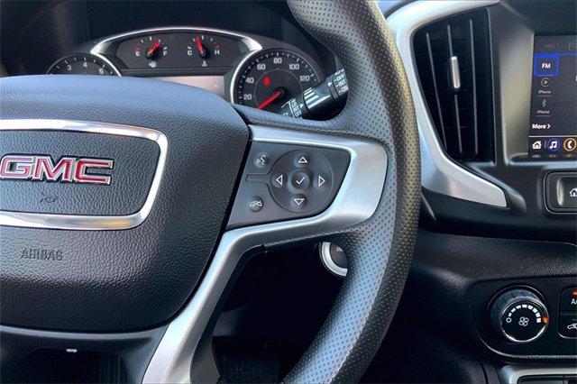 2024 GMC Terrain Vehicle Photo in TOPEKA, KS 66609-0000