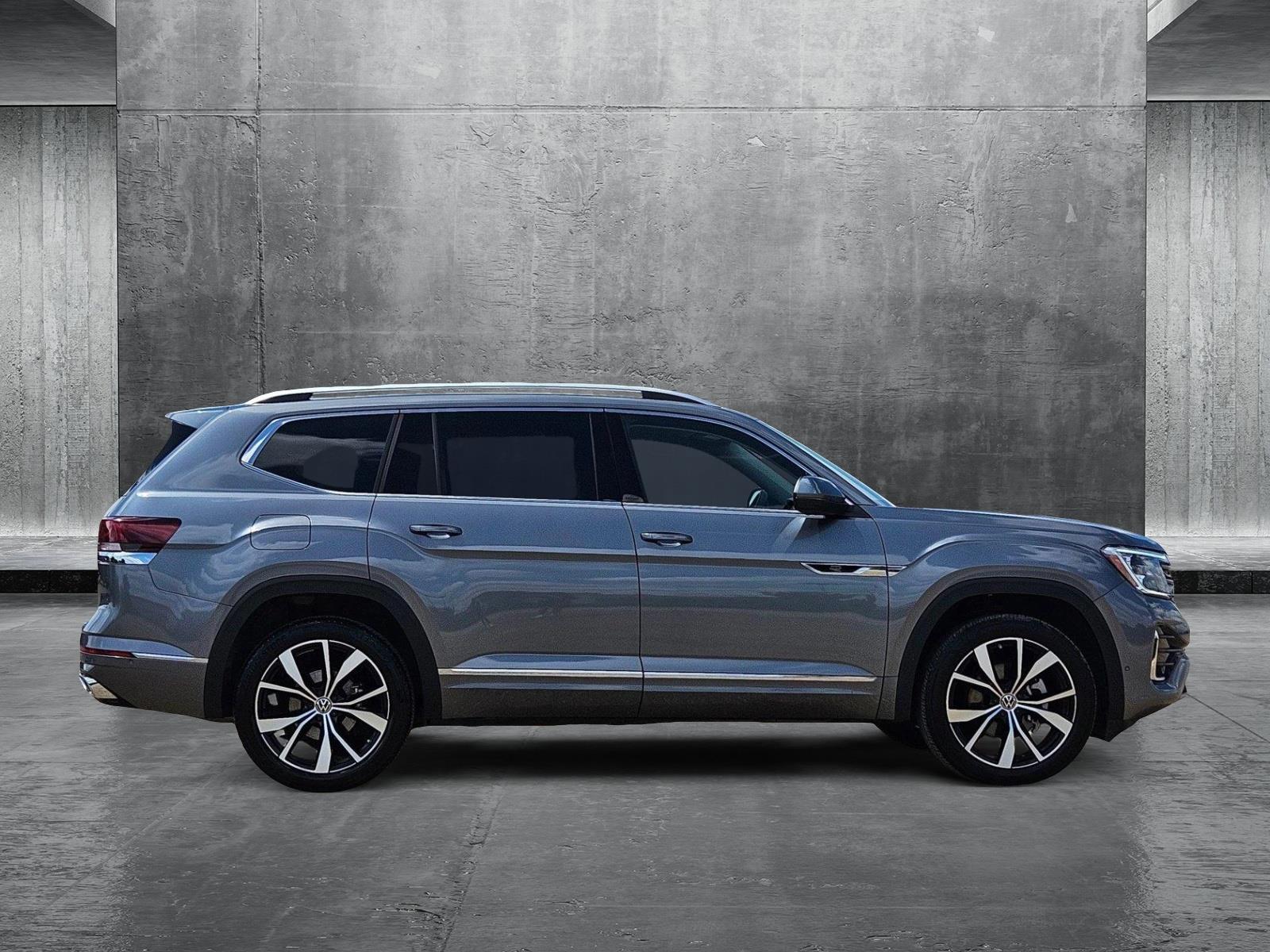 2024 Volkswagen Atlas Vehicle Photo in WACO, TX 76710-2592