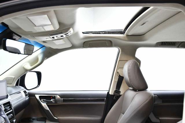 2022 Lexus GX 460 Vehicle Photo in DALLAS, TX 75235