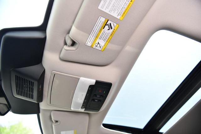 2025 Nissan Pathfinder Vehicle Photo in Ballwin, MO 63011