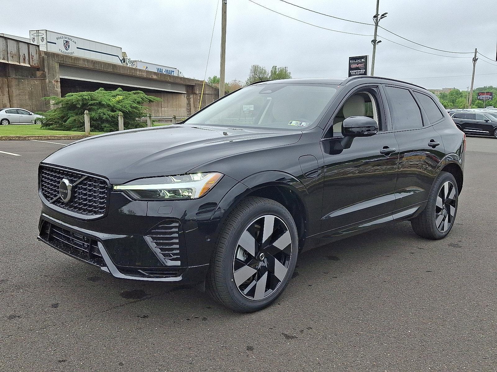 2025 Volvo XC60 Plug-In Hybrid Vehicle Photo in Trevose, PA 19053