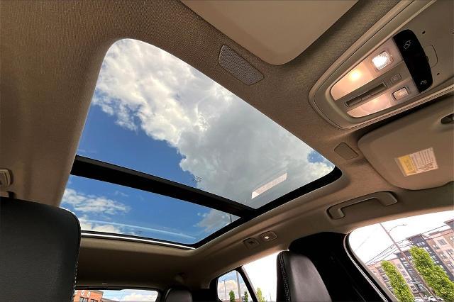 2025 Volvo XC40 Vehicle Photo in Houston, TX 77007