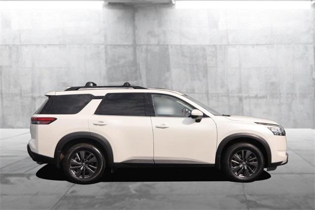 2023 Nissan Pathfinder Vehicle Photo in Hazelwood, MO 63042