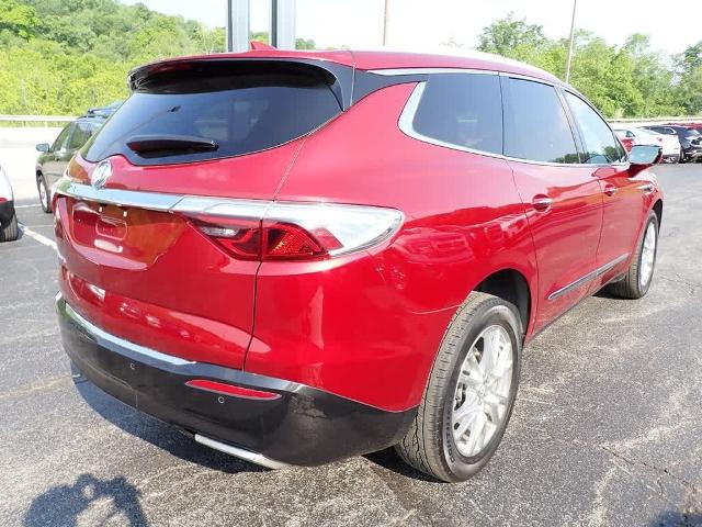 2023 Buick Enclave Vehicle Photo in ZELIENOPLE, PA 16063-2910