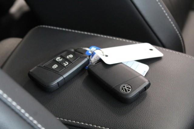 2022 Volkswagen Tiguan Vehicle Photo in Green Bay, WI 54304