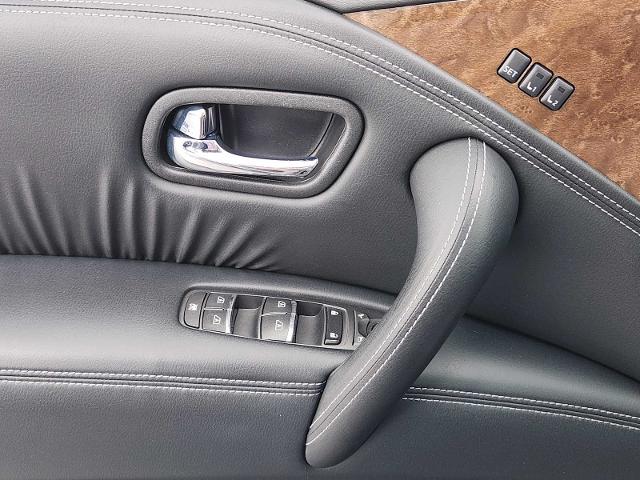 2017 INFINITI QX80 Vehicle Photo in DALLAS, TX 75209