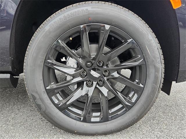 2024 Cadillac Escalade ESV Vehicle Photo in ALLENTOWN, PA 18103-7399