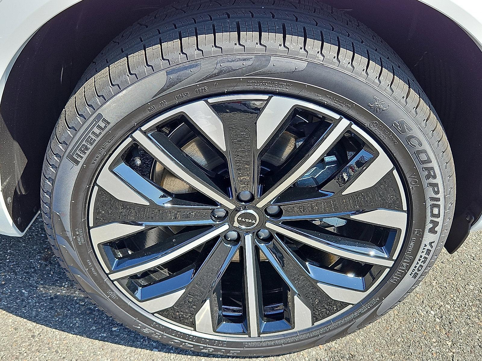 2026 Volvo XC90 Vehicle Photo in Trevose, PA 19053