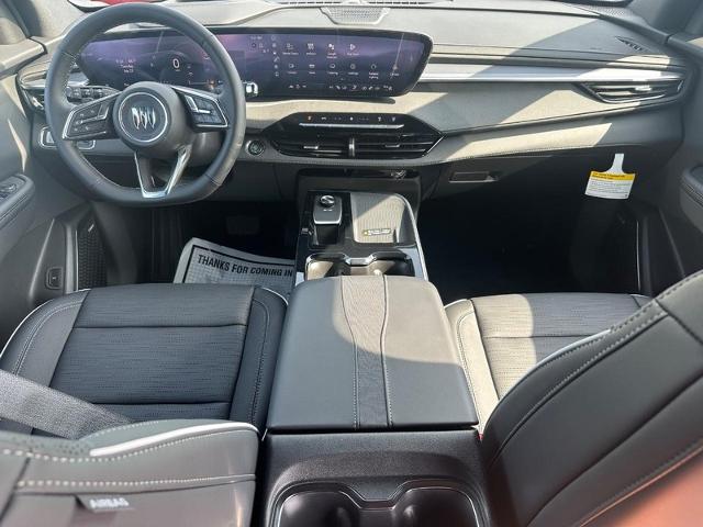 2025 Buick Enclave Vehicle Photo in COLUMBIA, MO 65203-3903