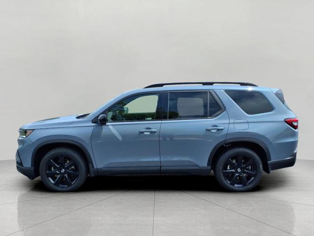 2025 Honda Pilot Vehicle Photo in Oshkosh, WI 54904
